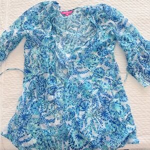 Lilly Pulitzer Blue and White Swimsuit Coverup